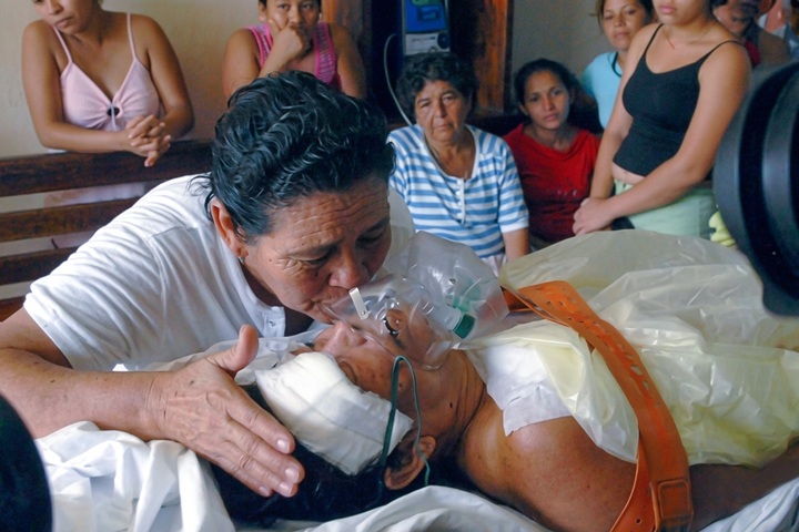 El metanol es un alcohol incoloro, inflamable y tóxico de uso estrictamente industrial (disolvente, combustible y anticongelante). Su ingesta es altamente venenosa y letal para el ser humano. LA PRENSA / ARCHIVO