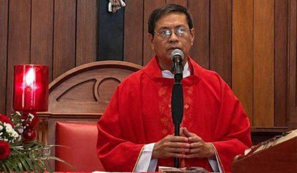 Padre Javier Amador requiere apoyo para gastos médicos. Foto: Tomada de redes sociales.