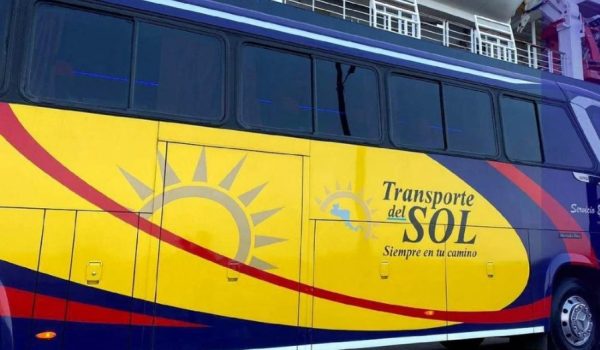 Transporte del Sol suspende viajes entre Nicaragua y El Salvador por bloqueos en Honduras