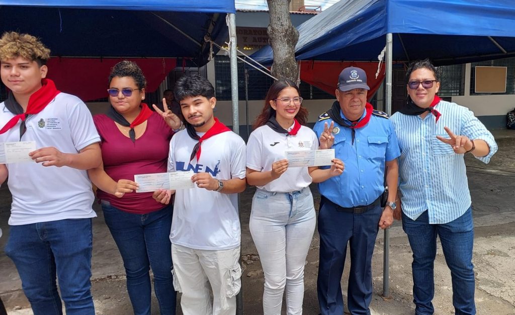 También en la UNAN Carazo recibieron el estipendio equivalente a dos meses. BARRICADA