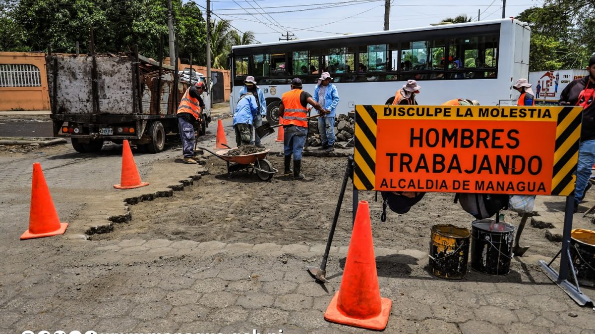 Reparación de adoquinados en Managua en 2025. Foto: Tomada de la Alcaldía de Managua.