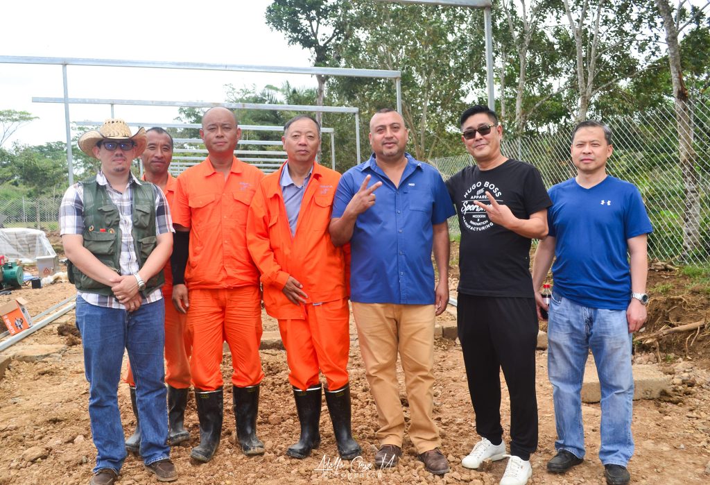 Aunque la concesión fue aprobada a mediados de febrero de 2024, la Alcaldía sandinista de Mulukukú, publicó el 1 de febrero fotografías donde aparecen representantes de la XinXin Linze junto al alcalde de esa localidad en la construcción del campamento. Alcaldía de Mulukukú 
