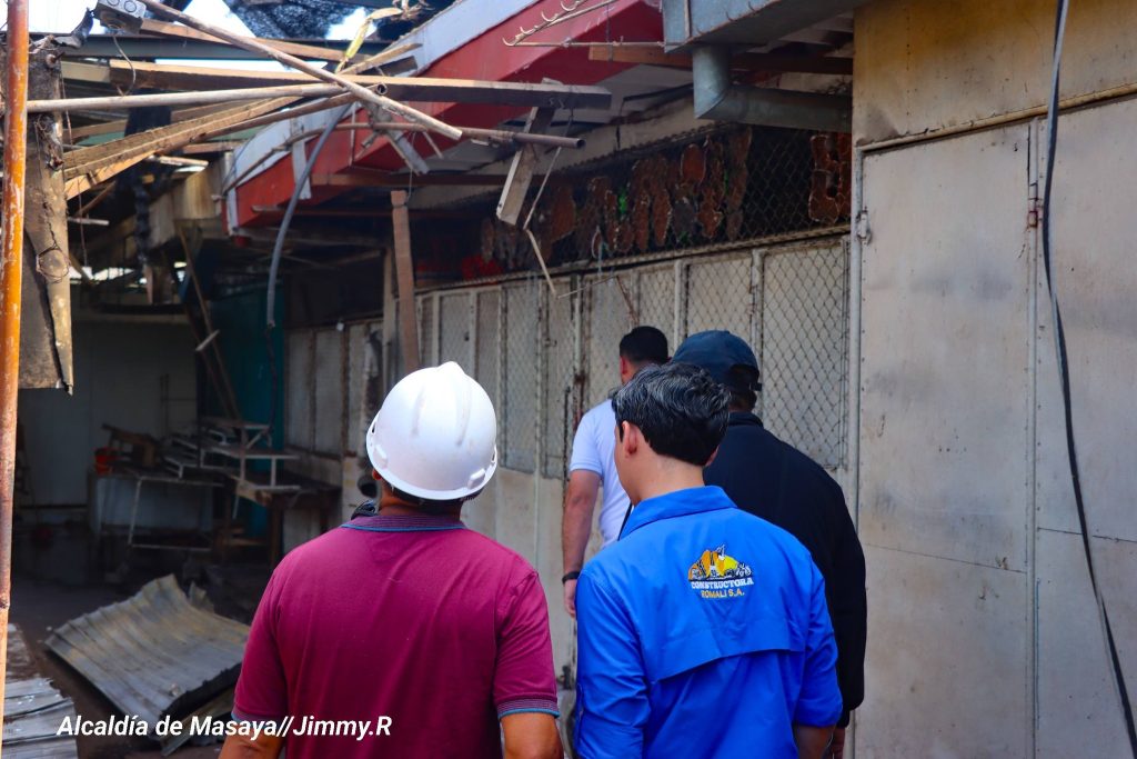 Constructora Romali Sociedad Anónima recibió el sitio en el que se quemaron 41 tramos del mercado Ernesto Fernández de Masaya para hacerse cargo de su rehabilitación. Foto: Alcaldía de Masaya.