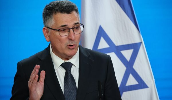 Canciller de Israel justifica los asentamientos de colonos en Cisjordania con la Biblia