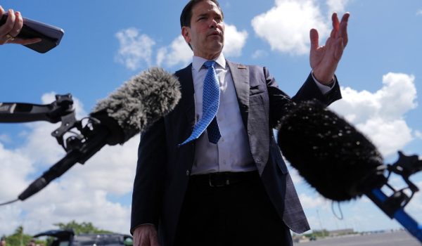 Raúl Castro es fugitivo de EE. UU., afirma Marco Rubio