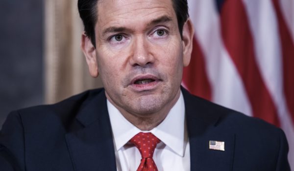 Marco Rubio y el papa hablarán sobre Irán y Latinoamérica
