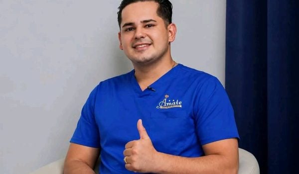 Cuatro médicos detenidos por muerte de joven tras cirugía estética en Managua