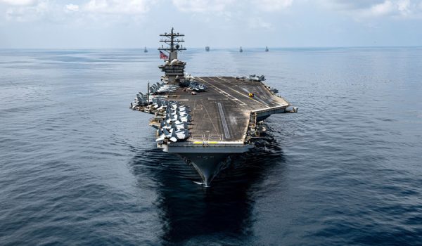 Trump niega que EE. UU. presione a Cuba con el envío del portaaviones Nimitz al Caribe