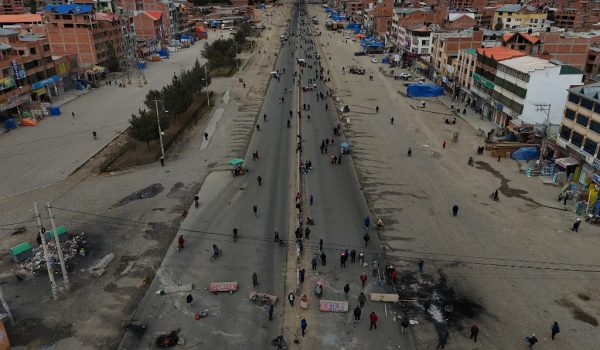En medio del caos, Evo Morales propone elecciones en 90 días en Bolivia