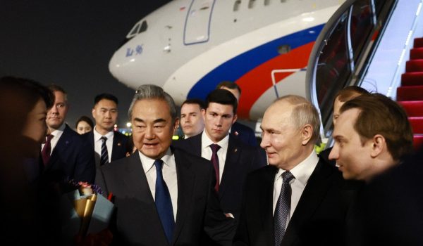 Tras recibir a Donald Trump, China da la bienvenida a Vladimir Putin