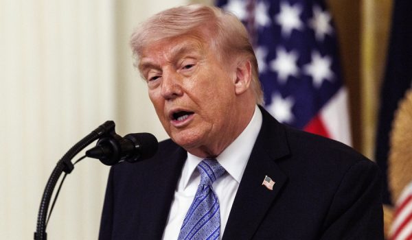 Trump cancela ataques contra Irán y sugiere «un muy buen acuerdo»