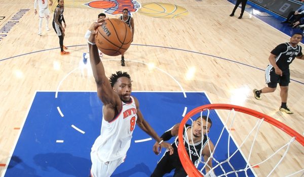Remontada histórica de los Knicks sobre los Spurs para colocarse a un paso del título