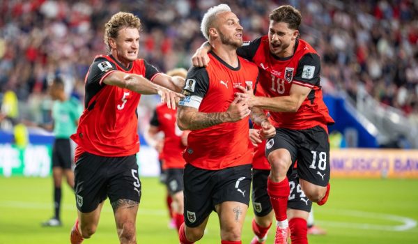 Austria derrota a Jordania y presiona a Argentina en el grupo