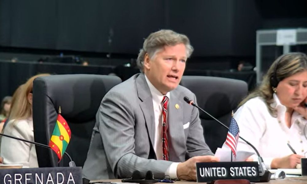 Christopher Landau, subsecretario de Estado de los Estados Unidos en la 56ª Asamblea General de la OEA en Panamá. Captura de pantalla.