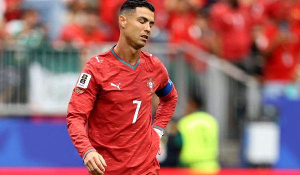 Cristiano Ronaldo estuvo bien marcado en el área.