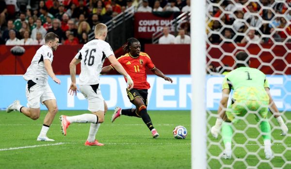 Los principales atacantes de Senegal y Bélgica llegan sin puntería al duelo decisivo de la Copa Mundial