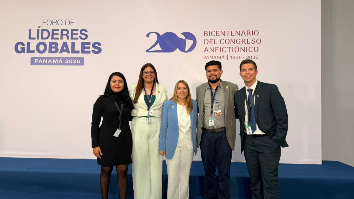 Jóvenes nicaragüenses asisten al Foro de Líderes Globales en Panamá. Foto: Cortesía.