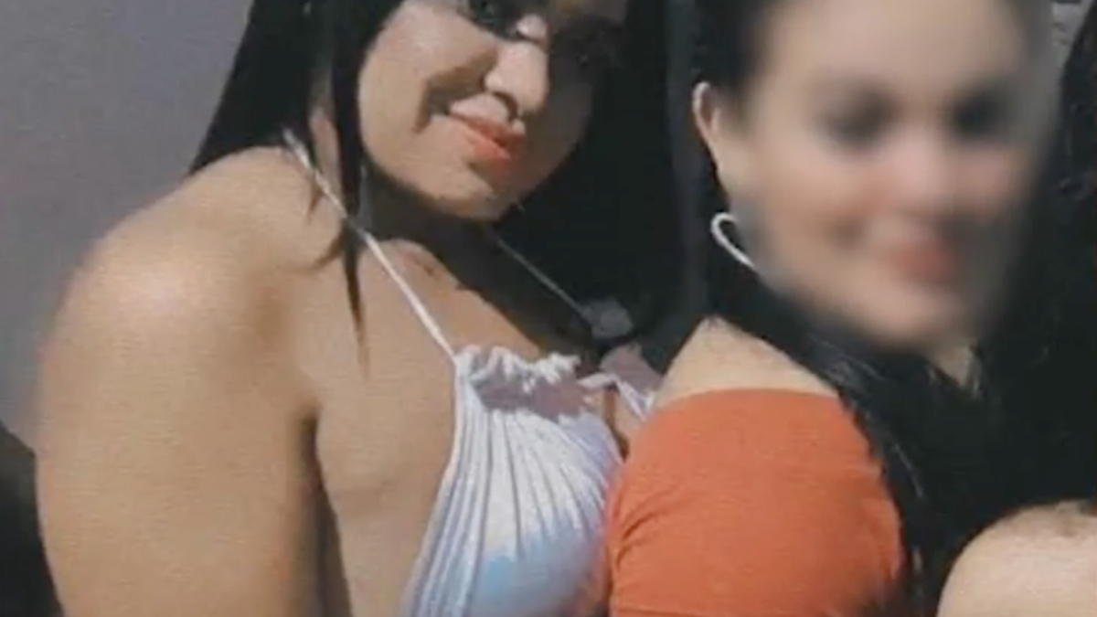 A la izquierda, Francis Elena Santana quien murió producto de varias heridas con arma blanca. Tomada de Noticias Repetrel