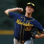 El abridor estelar de Milwaukee establece récord de pitcheo en las Grandes Ligas