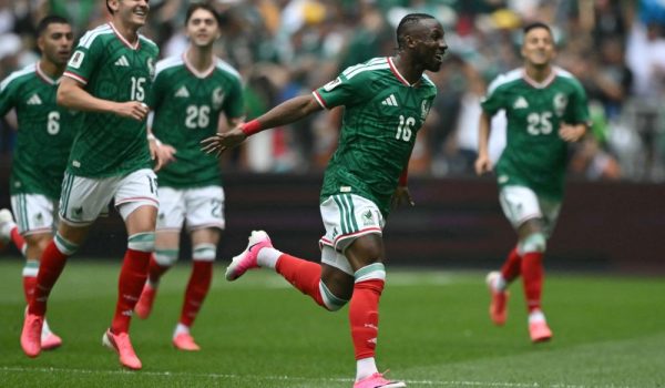 Julián Quiñones anota el primer gol de la Copa Mundial 2026.