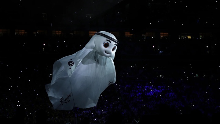 La'eeb fue la mascota de Catar 2022 y su nombre significa "jugador súper hábil". El diseño se basa en el turbante tradicional catarí. Según sus creadores, proviene de un mundo paralelo donde habitan las antiguas mascotas mundialistas. LA PRENSA / ARCHIVO REDES