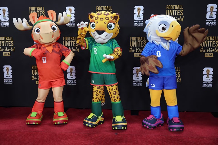 Maple, Zayu y Clutch son las mascotas oficiales de la Copa Mundial de la FIFA 2026. Representan a los tres países anfitriones: Canadá, México y Estados Unidos. Cada una encarna la fauna, la biodiversidad, la cultura y los valores deportivos de su nación. LA PRENSA / AFP