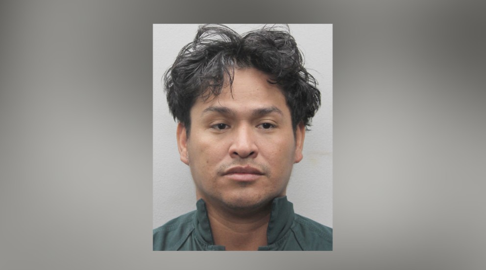Moisés Domingo Rico Rosales fue acusado en julio de 2024 de dos cargos relacionados con distribución y venta de droga
