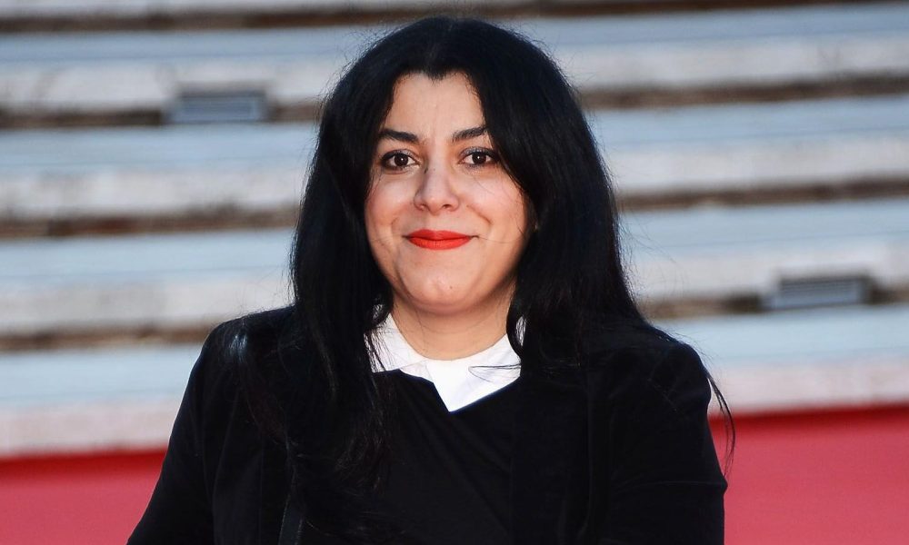 La autora franco-iraní alcanzó reconocimiento internacional con "Persépolis", una serie de novelas gráficas y autobiográficas en las que narra su infancia durante la Revolución Islámica de 1979
