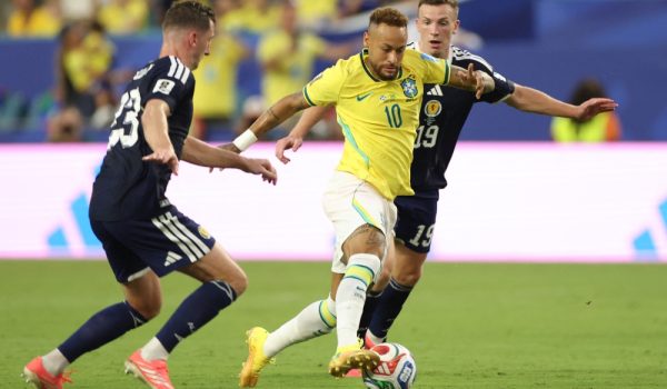 El astro brasileño Neymar hizo su aparición en una cuarta Copa del Mundo