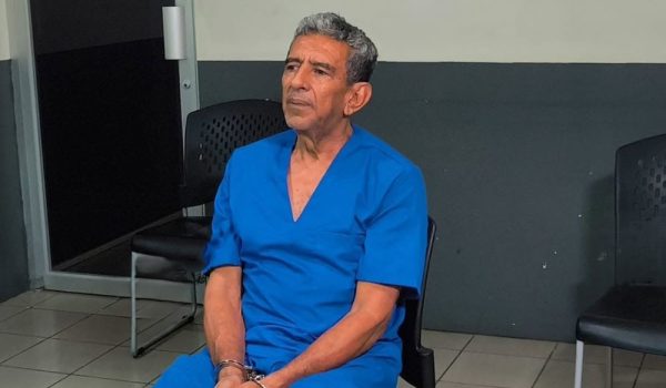 Conductor acusado por muerte de exeditor de Canal 10 queda en prisión preventiva