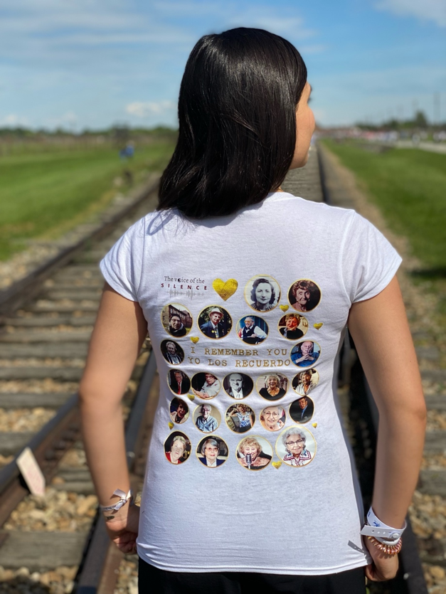 Samantha Rodríguez is wearing a T-shirt from the project she founded herself, The Voice of the Silence. Photo: Samantha Rodríguez