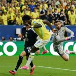 Genialidades de Vinícius Júnior meten a Brasil en la siguiente ronda del Mundial