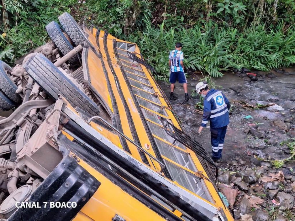 Cuerpos de socorro atienden la emergncia ocurrida en Boaco