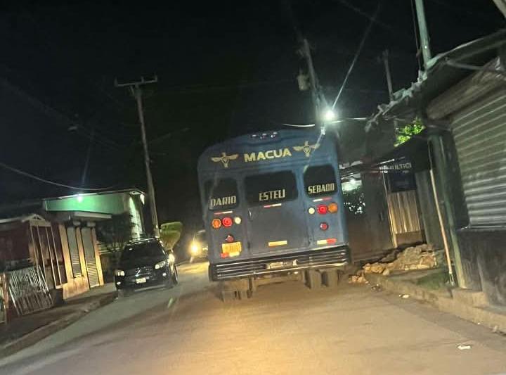 Bus que cubre la ruta Sébaco-Estelí. Foto: La Primerísima.