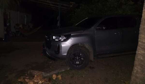 Camioneta circulada por provocar dos accidentes en Chinandega. Foto: Henrry Dubón/Facebook.