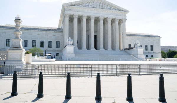 EE. UU.: Corte Suprema mantiene fallo por agresión sexual contra Trump