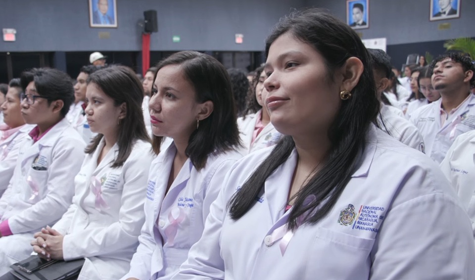 Los estudiantes de medicina en Nicaragua serán expulsados de la carrera si reprueban una clase. LA PRENSA/ REDES SOCIALES