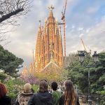 El «arquitecto de Dios»: así imaginó Gaudí la Sagrada Familia, la iglesia más alta del mundo y una maravilla de la ingeniería
