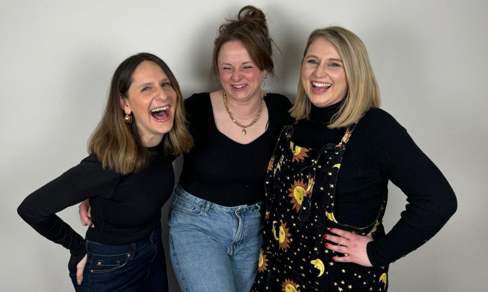 Natasha, Gemma y Helen dicen que son "inseparables" después de descubrir que son hermanas. Foto: BBC Mundo