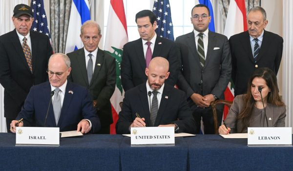 Israel y Líbano firman acuerdo marco para avanzar hacia la paz