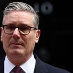 Renuncia Keir Starmer, el primer ministro del Reino Unido