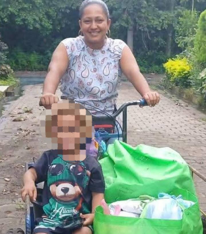 Melissa Pastran junto a su pequeño hijo. Foto: Mary D'Molina/Facebook.