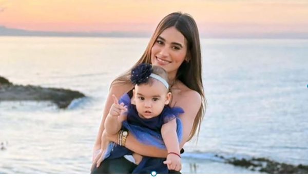 Según se informa, la madre murió salvando la vida de su hija. BBC