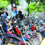 Fingían ser clientes, alquilaban motos y luego las vendían. Desarticulan red de tráfico de vehículos