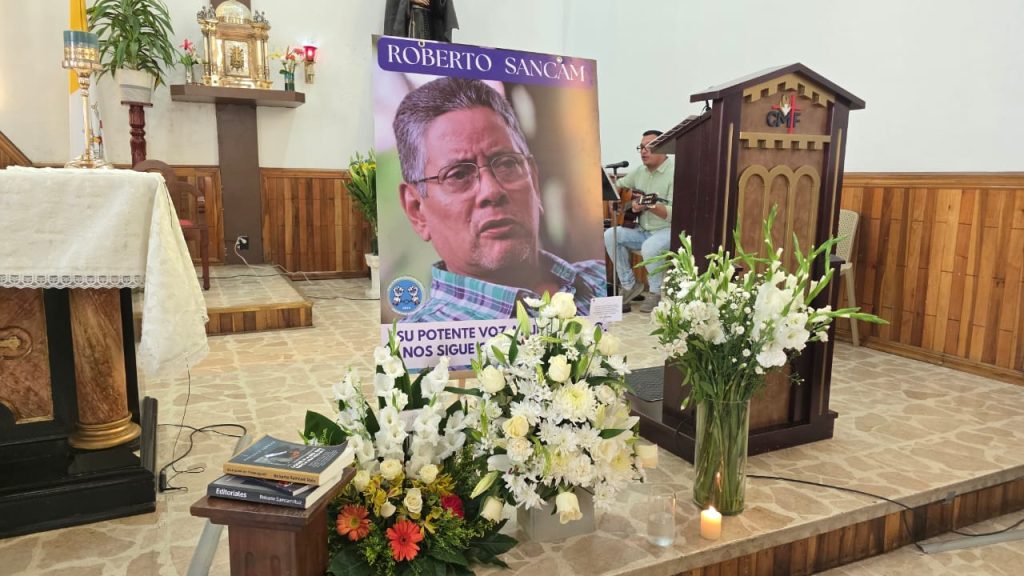 Misa primer aniversario del asesinato político exmilitar Roberto Samcam.