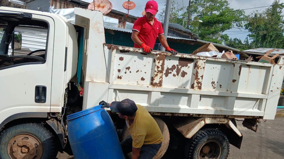 Alcaldía de El Castillo divulgó lista de infracciones que impondrá obstruyan la vía, depositen basura en sitios no autorizados, dejen animales en las vías y no recojan las heces de sus mascotas. Foto: Tomada de la Alcaldía de El Castillo.