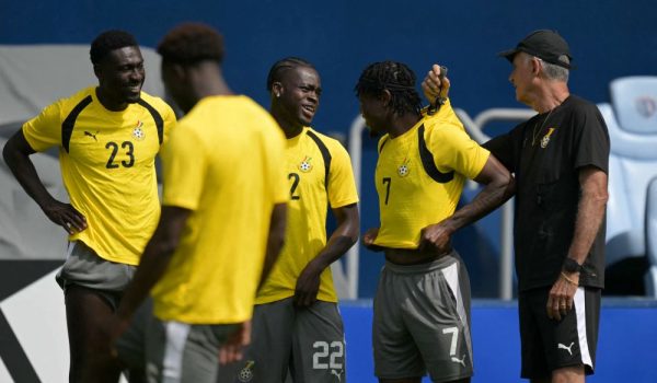 Carlos Queiroz confía en que Ghana complicará a Colombia