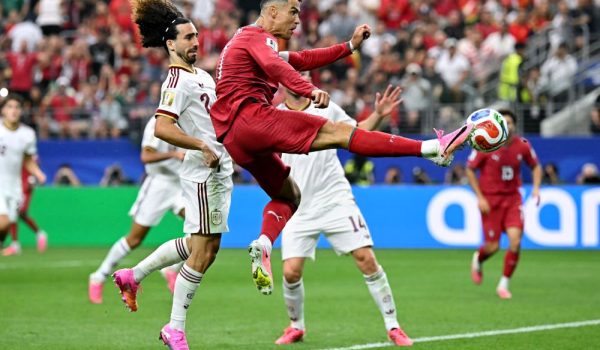 Cristiano Ronaldo guió a Portugal con Roberto Martínez