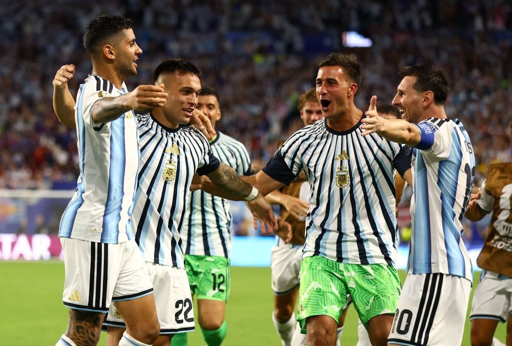 Cuti Romero marca el gol de la victoria ante Cabo Verde