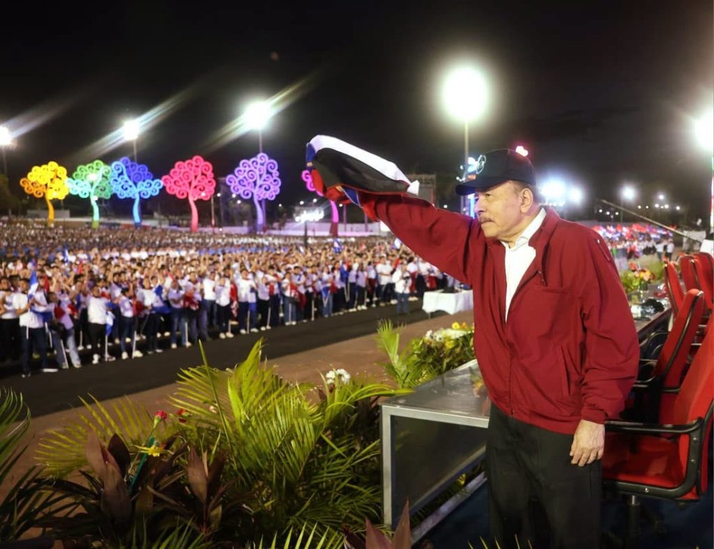 Daniel Ortega en el acto del 47 aniversario de la Revolución. Elvia Junieth Flores Castillo, quien lo denunció por abuso, está desaparecida desde hace 515 días